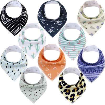 China 2022 Antibacterial 100% Organic Cotton Bandana Set ODM OEM Babies Eating Cute White Pack Fabric Waterproof Triangular Bibs for sale