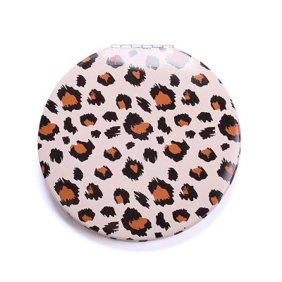 China China Factory OEM Pocket Mirror Custom Round Folding Girl's Magnifying Mirror Made in China for Souvenir Gift for sale