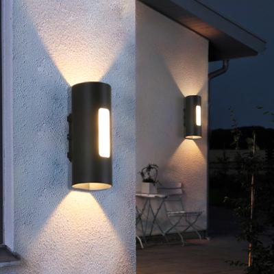 China Modern Matte Front Door Black Porch Warm Light IP65 Garage Patio LED Outdoor Rainproof Down Wall Light Adjustable Cylinder Three Color Outdoor Wall Light for sale