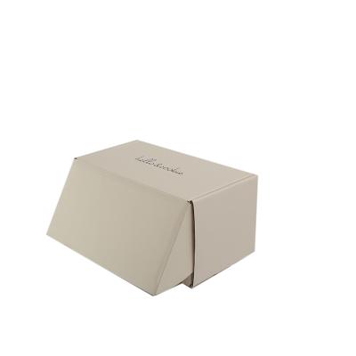 China Recyclable Custom Logo Printed Luxury Retail Clothes Packaging Boxes for sale