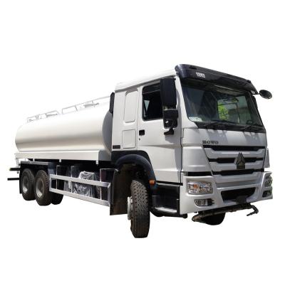 Китай Water sprinkling new sinotruk howo street wash road cleaning heavy duty pump spraying 20000l water flushing device truck for sale продается