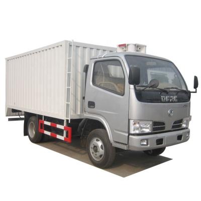 Cina Dongfeng Mini Light Duty Van Cargo Truck 5970X1960X2950 Light Van Truck in vendita