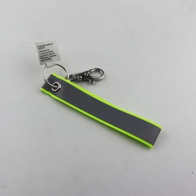 China Keys Hanging Wholesale Road Reflective Reflector Safety Key Rings Pendants Multi Material Multi Color for sale