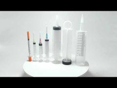 Plastic syringe