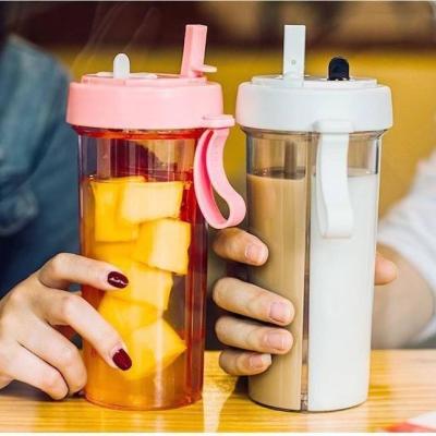 China Sustainable Maker 420ml 600ml Couple Double Wall Reusable Milk Bubble Tea Tumbler Cups With Double Plastic Straw for sale