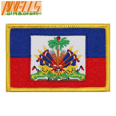 Cina Haiti Flag Embroidered Patch Haitian Country Flag Embroidered Blazer Badge Patch Sew Iron On in vendita