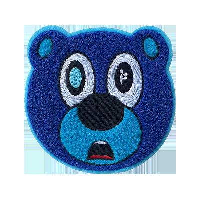 Cina Barato Customized Felpa Sostenere Lettere Università Chenille Natale ricamo Patch per Bambini Abbigliamento in vendita