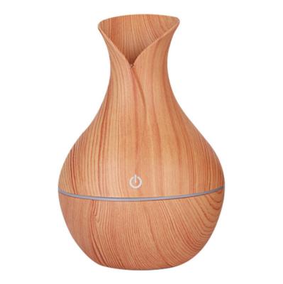 China Wood Colors LED Light Car Wood Grain 7 Vase Humidifier 130ML Electric Aroma Diffuser for sale