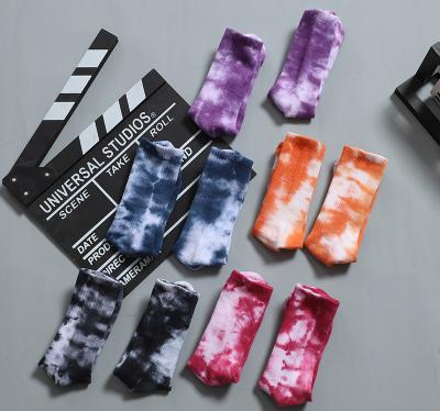 China konLee QUICK DRY 2021 hot sales thump dye tying custom men women summer tie dye skate hippie custom thump tie wholesale die unisex socks for sale