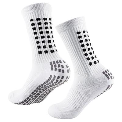 China QUICK DRY Custom Logo Sport Athletic Football Socks Grip Sports Loose Mens Socks for sale