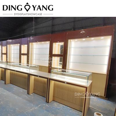 Chine Des vitrines classiques en bois et en verre pour bijoux, fabricants d'usine fournisseurs offrent un service personnalisé OEM ODM à vendre