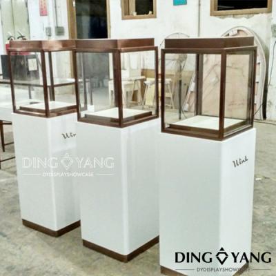 China Exhibition 450X450X1350MM Store Jewelry Display Cases for sale