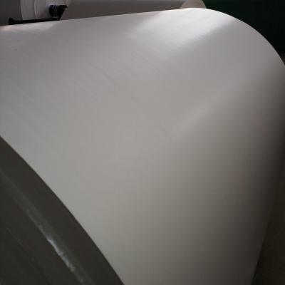 China Greaseproof (4015) 55gsm PE Coated White Kraft Paper Roll for sale