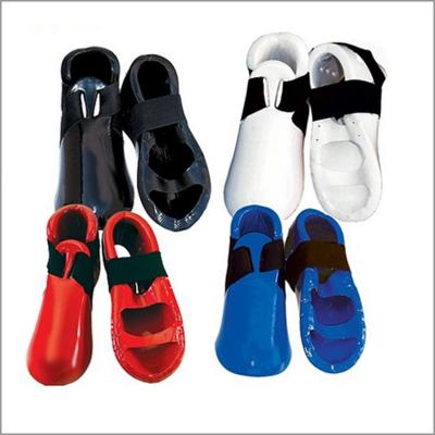 China Tough Design Sports Safety Gear Comfortable Wear Dipped Foam Material for sale