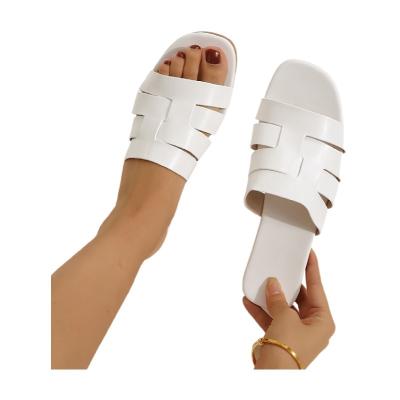 China Fashion Trend Square Toe New Slides Slipper Beach Mules Sandals Women Outdoor Flat Ladies Casual Shoes for sale