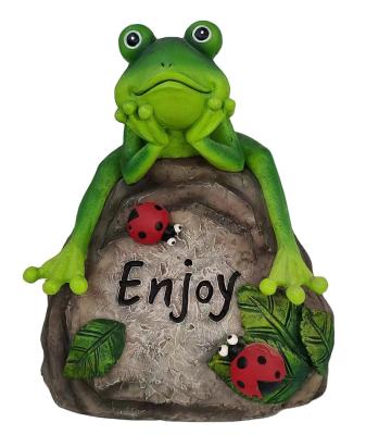 China Art Figurine Cartoon Statue Flog Solar Powered Customized Global Opens Animals Resin Opens Ornaments for sale