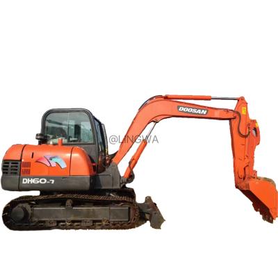 China Used mini crawler excavator Doosan DH60-7 DX60 Good condition cheap second-hand digger for sale 7Ton 6TON machinery 0.28mÂ³ for sale