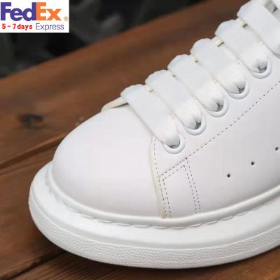 China Fashion Trend Alexandee Alaxander Rreplica Alexand Mcqueeneing Sneakers Sport Alexandra Alexandree Mc Queen Shoes for sale