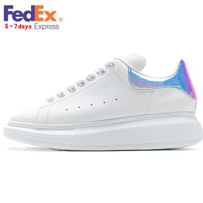 China Fashion Trend Moqueens Shoes Luxury Skateboarding Shoes Alaxande White Zapatos Moqueen Platform Chunky Trainers Increase Flat Bottom Designer for sale