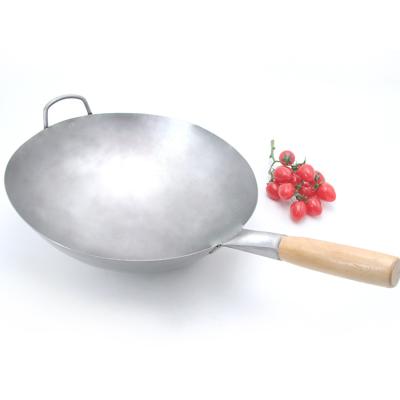 China Durable professional commercial iron wok handle commercial cookware wooden wok for restaurant kitchen equipment for sale