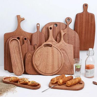 China Sustainable Wooden Cheese Board Chopper Wooden Cutting Board For Kitchen for sale