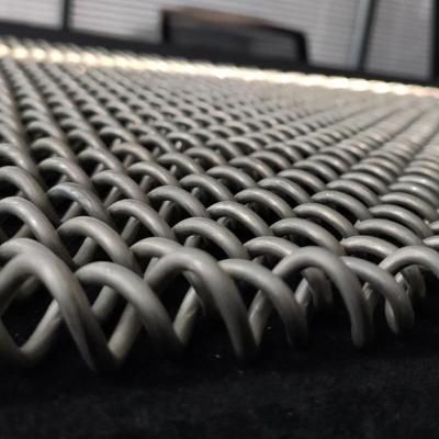 China Easily Assembled Hot Dipped Galvanized Barrier For Sale 9gauge 11gauge 50ft Roll Size Cyclone Barrier Diamond Mesh Fence Used Mini Chain Link Barrier for sale