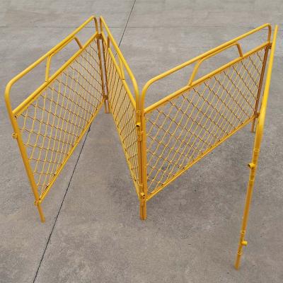 China Competitive Price Easily Assembled Manhole Guard Round Functional Safety Fence Frame Protection Barrier for sale