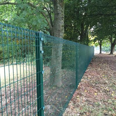 China Anping 2022 Hot Selling Hot Dipped Galvanized Welded Easily Assembled Wire Mesh Garden Fence Steel Roll Top Triangle Fence for sale