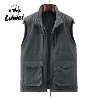 China Wholesale Custom High Quality Casual Loose Utility Clothes Sleeveless Waterproof Warmer Winter Vest For Men for sale