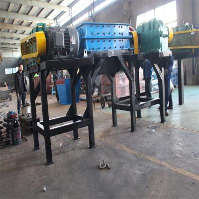 China Industrial Soild Waste Shredder for Tire and Wooden Waste for sale