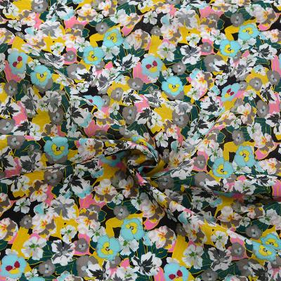 China 60s*60s Digital Printing Flower 100% Organic Cotton Fabric For Summer Clothing for sale