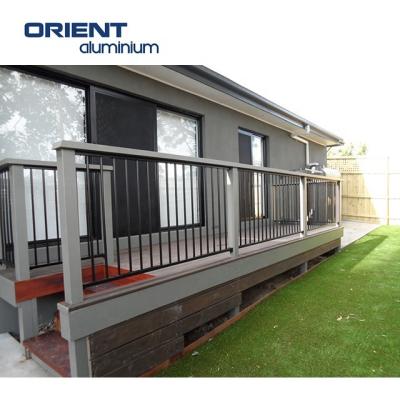 China Durable Professional Wholesaler Made Metal Material Stainless Steel Staircase Balcony Frameless Glass Railing Standoff for sale