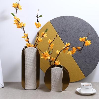 China High End Ready To Ship Custom Modern Decorative Vase Nordic Style Minimalist Decorative Vases Leather Vase For Decor for sale