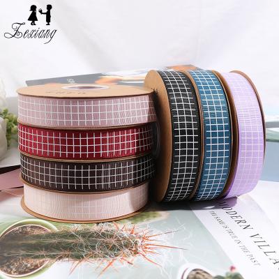 China Luster Flower Wrapping Material 2.5cm Square Wire Ribbon Floral Bouquet Wrapping for sale