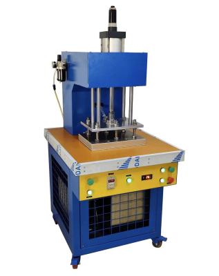 China Shirt Leather Silicone Embossing Machine For Trademark Making 8KW for sale