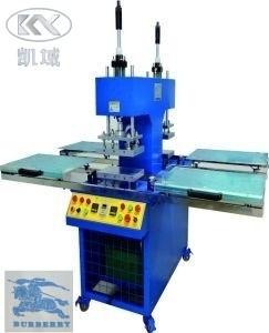 China OEM T Shirt Embossing Machine For Clothing Garment Label Pressing for sale