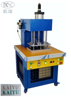 China Adjustable Cotton 3D Fabric Embossing Machine Pneumatic Cold Press for sale