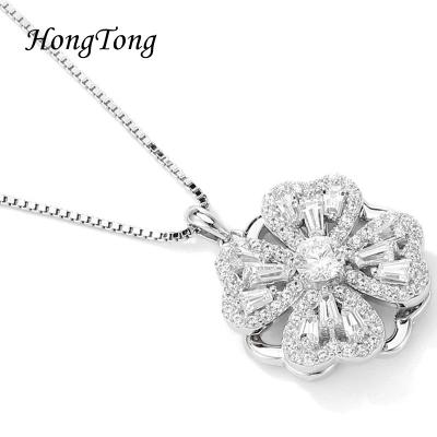 China FASHIONABLE Women's Hot Rotating Simple Zircon Necklace Love Four Clover Leaf Valentine's Day Gift Zircon Pendant Necklace for sale