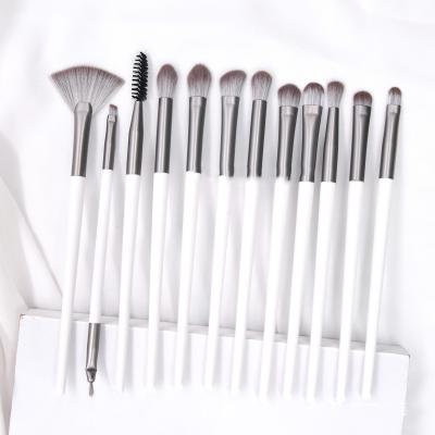 China High Quality Wholesale Bulk Custom Private Label Fluffy Eyeshadow Brush Long Lasting Drop Shipping From USA for sale