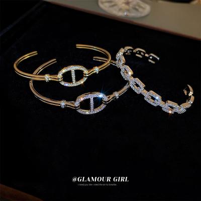 China TRENDY Korean new zircon oval pig nose chain open bracelet design sense niche bracelet fashion bracelet for women for sale