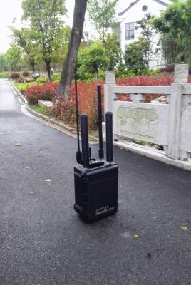 China Emisión de la señal de la bomba de 120 vatios 24 kilogramos de frecuencia de trabajo ligera 20MHz-6GHz en venta