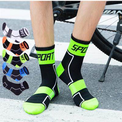 China Wholesale Breathable Men Women Cycling Running Sock Custom Made Reflective Nylon Sports High Quality Breathable Crew Cycling Socks for sale