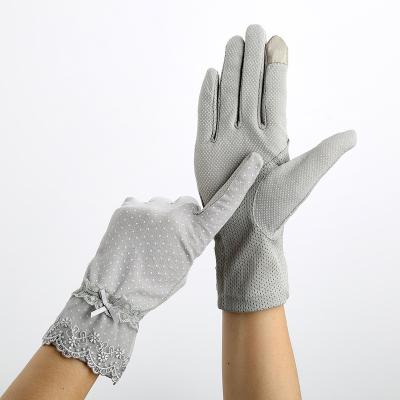 China Breathable High Quality Cotton Touch Screen Women Workout Gloves Summer Sun UV Against Non Slip Dots Bicycle Car Mittens for sale