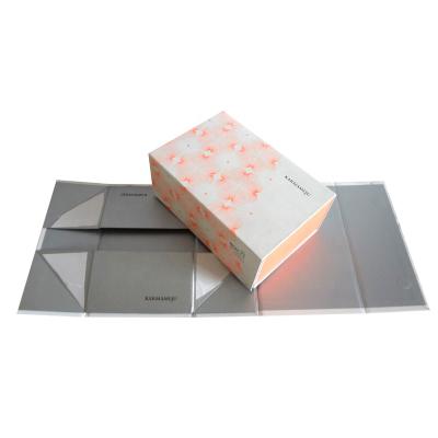 China Recycled Materials Free Sample Custom Logo Bespoke Recycled Magnetic Folding Cosmetic Paper Box Packaging Gift Box for sale