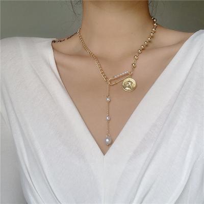 China FASHIONABLE Designer 18K Gold Plated Portrait Pendant Necklace Unique Design Stainless Steel Round Beads Baroque Brooch Bead Chain Necklace for sale