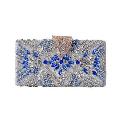 China Fashoion Fashionable Evening Clutch Bag With Diamond Inlaid Leaf Clasp Clutch Acrylic Diamond Bag for sale