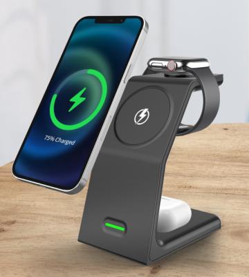 China Custom Portable Wireless Magnetic Fast Wireless Charger Table 15w QI QI Dock Holder Charging Reference 3 in 1 Wireless Charger for sale