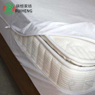 China Vacation Travel Style Waterproof Microfiber Quilted Bed Mattress Hotel Sofa Cover for sale