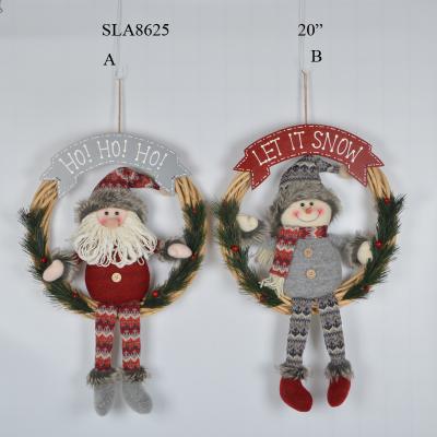 China Christmas 2020 Home Decoration Stuffed Decorative Artificial Santa Claus Snowman Wreath Christmas Wreath for sale