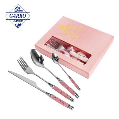 China Viable Exquisite Color Box With Silver Dressing Silk Package 13/0 Stainless Steel Covered Tableware Sets With Pink Marble Handle For Gift for sale